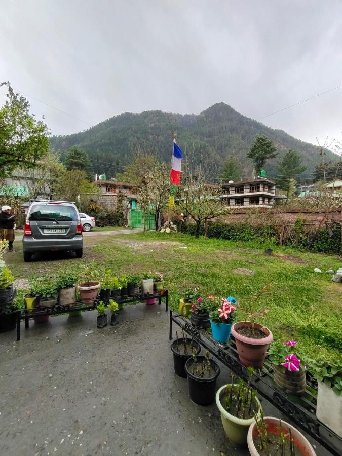 The Royal Orchard Kasol Hotel Eksteriør billede